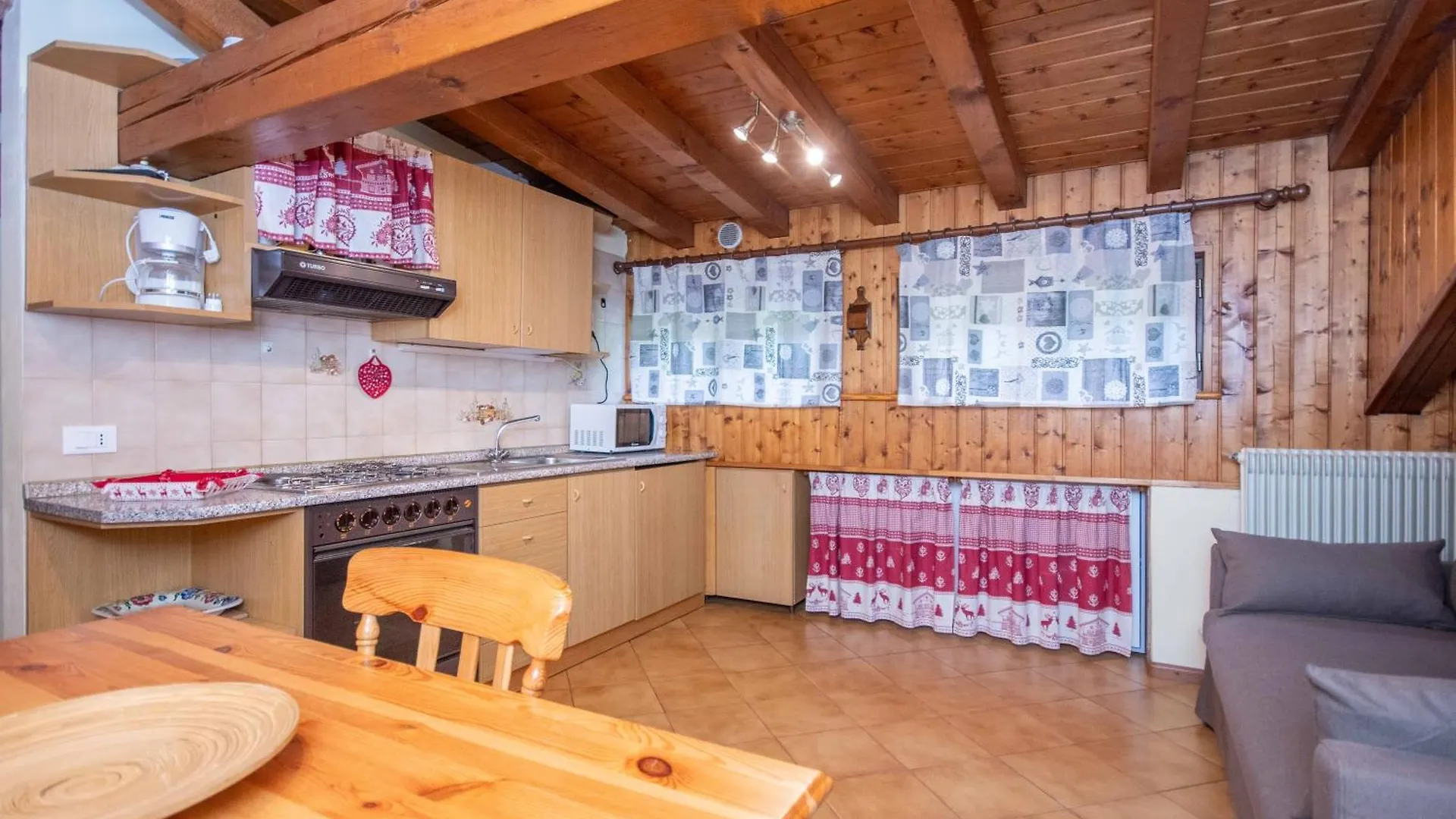 Casa Falcade 0*,  Italy